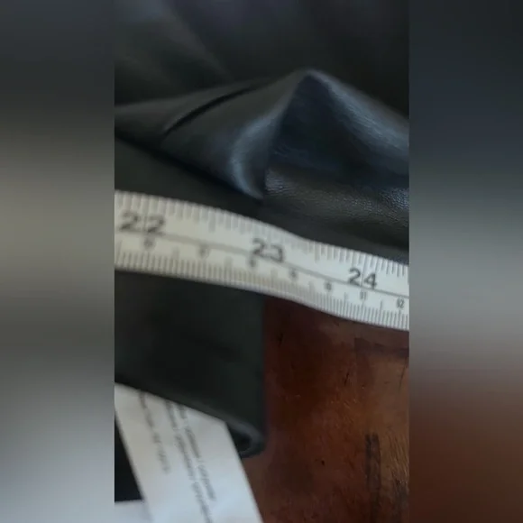 NWT ELOQUII Faux Leather Bolero/Sleeves/Shrug - Black Size 18 - Picture 7 of 7